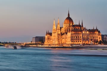 Private Luxury Sightseeing Tour of Budapest's Highlights