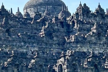 Borobudur Temple Art Painting Workshop with Local Artist