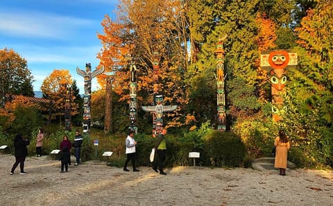Private City Tour and Cruise Excursion in Vancouver