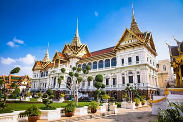 Bangkok Walking Tour of Grand Palace, Wat Pho, and Chinatown