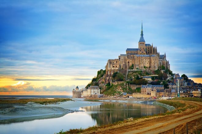 Mont Saint-Michel Day Private Tour from Paris
