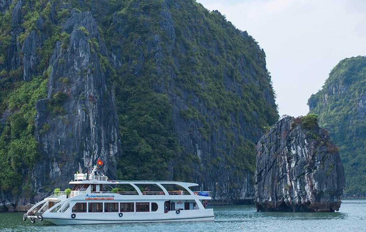 Alova Premium Cruise Halong 1 Day From Harbor with Buffet Lunch