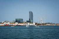 Barcelona Boat Cruise & Guide Walking Tour With Twist 8