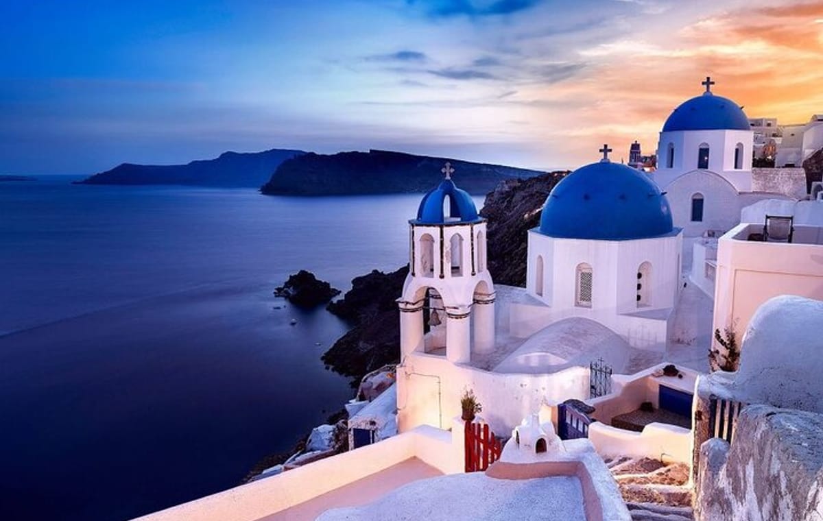 Personalized Instagram Tour of Santorini