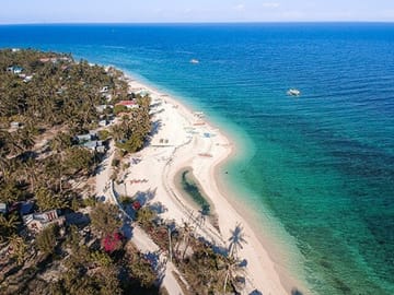 Kinatarcan Island or Guintacan Island