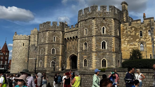 Royal Windsor Private Taxi Tour