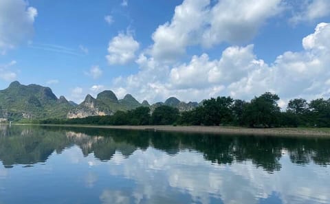 Li River Cruise from Guilin to Yangshuo with Hotel Pickup