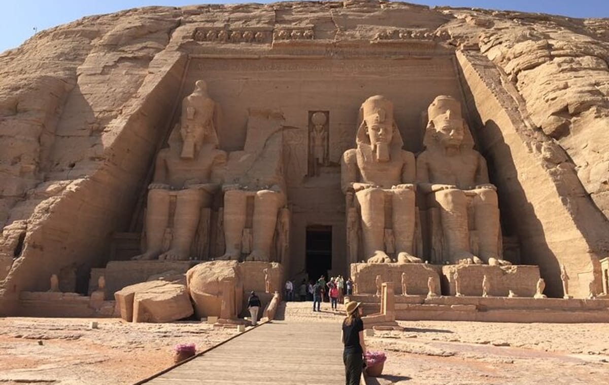 Cheap Egypt holiday 11 Days Cairo-Luxor-Aswan-Abu Simbel by sleeping train