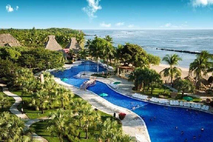 Private Arrival Transfer – El Salvador International Airport to Decameron Hotel