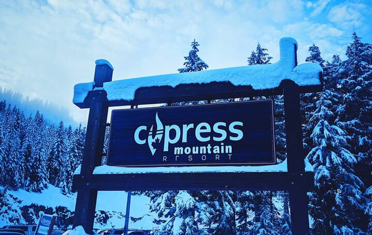 Vancouver Sea to Sky Gondola Tour in Squamish & Cypress Winter Fun Private