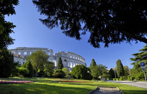 Private Pula and Olive Oil Tasting Tour – from Poreč and Rovinj