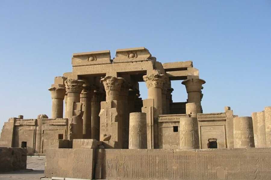 Aswan: Day Tour to Kom Ombo and Edfu Temples From Aswan
