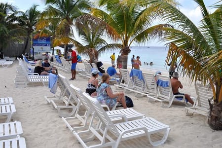 Best of Roatan and exclusive beach access