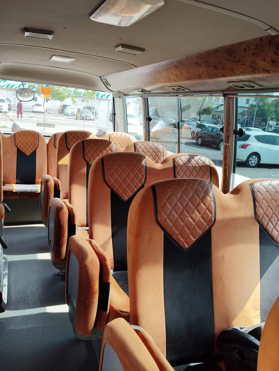 Dubai : Seamless Dubai Airport Transfers: Your Gateway to a Stress-Free Stay!