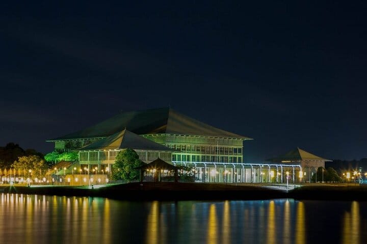 Private Day Tour : Handungoda and Galle from Colombo