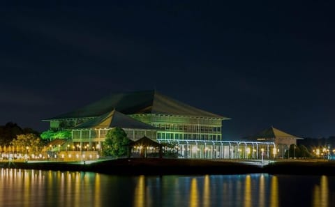 Geoffrey Bawa Works in Colombo