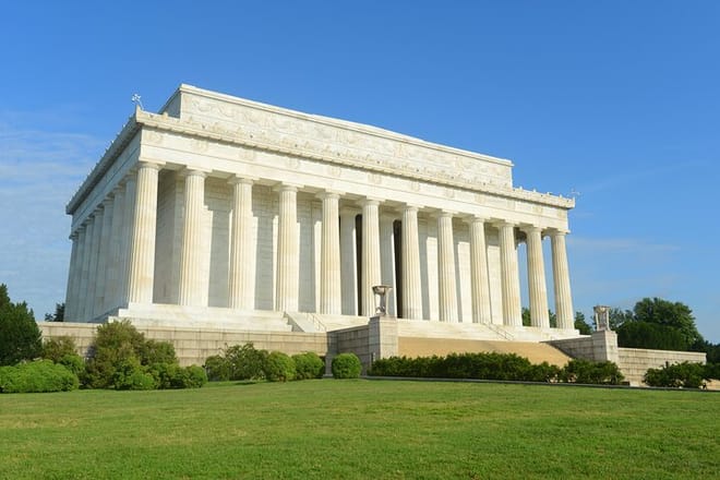 Experience Washington, DC’s Iconic Sights on a Private Day Trip from New York