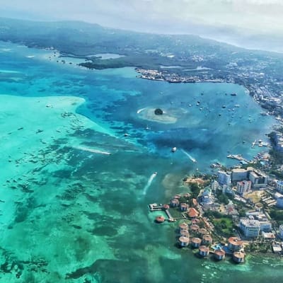 Exploring The Island Of The Sea Of The 7 Colors
