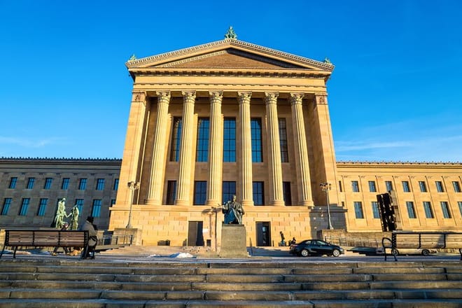 Explore the Landmarks of Philadelphia from New York