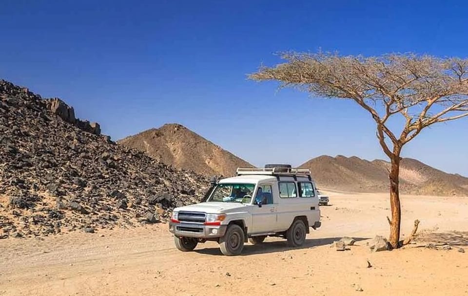 Jeep Safari Adventure and Dinner in Marsa Alam