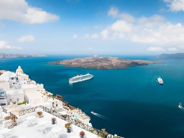 Santorini Day Cruise from Rethymno with Fira and Oia Visits