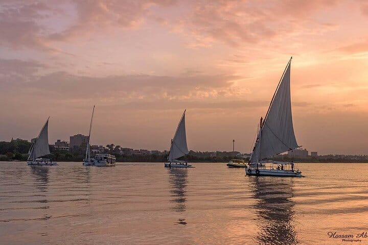 Private City Tour One Hour By Horse Carriage &amp; 1 hour River Nile boat tour-Luxor