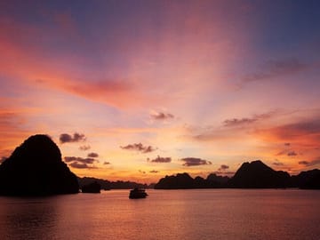 Halong Bay - Sunset Tour, Luxury Private Yacht From Tuan Chau