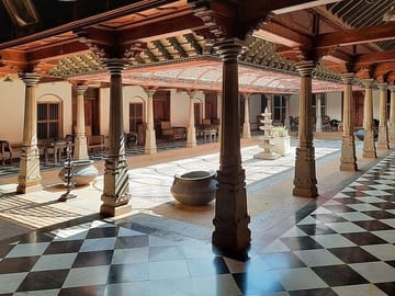 Chettinad Mansions Cultural Day Tour from Madurai