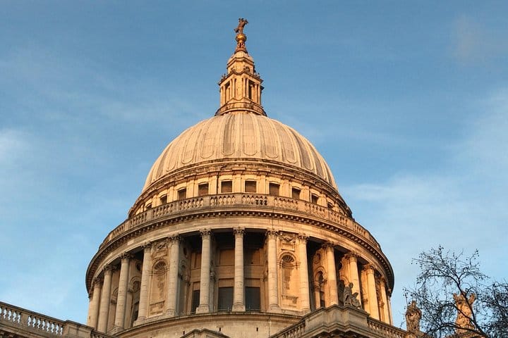 Half Day Traditional Private London Tour by Walking & Public Transportation 9