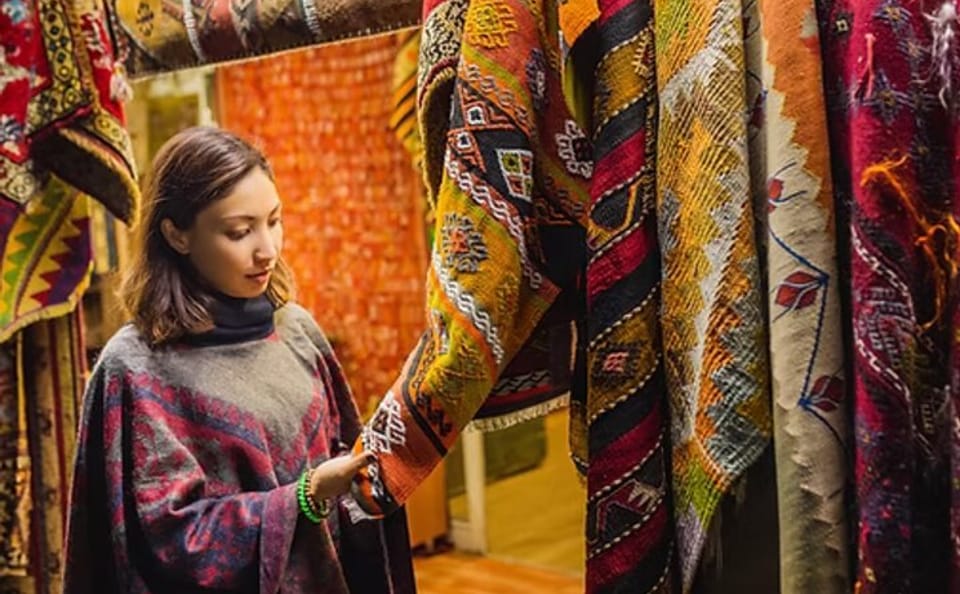 Private Guided Carpet Shopping Tour in Istanbul Bazaars
