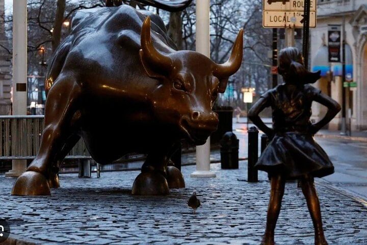 Wall Street Inside with a Trader Walking History Tour