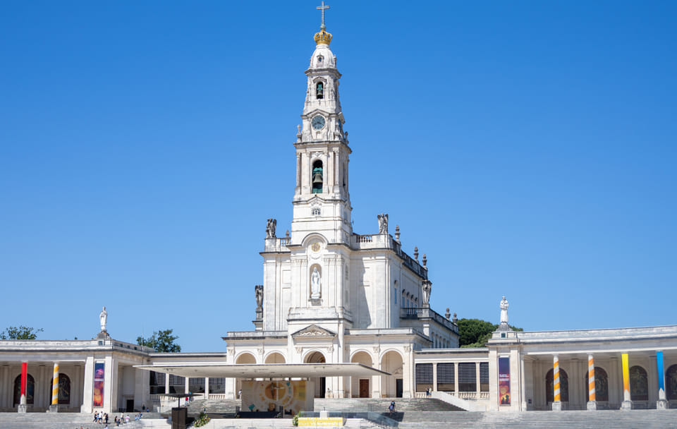 Small Group Day Trip from Lisbon to Fátima and Batalha