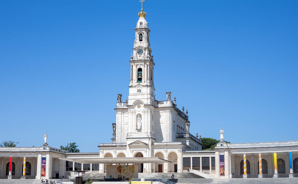 Small Group Day Trip from Lisbon to Fátima and Batalha