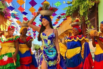 BEST PRICE! STREET FOOD & CITY TOUR with LOCAL PROFESSIONAL GUIDE