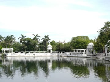 4-Day Private Udaipur & Chittorgarh Tour
