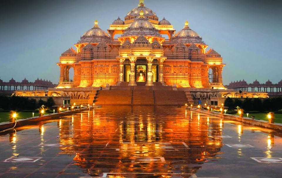Spiritual Heritage Tour of New Delhi's Religious Sites