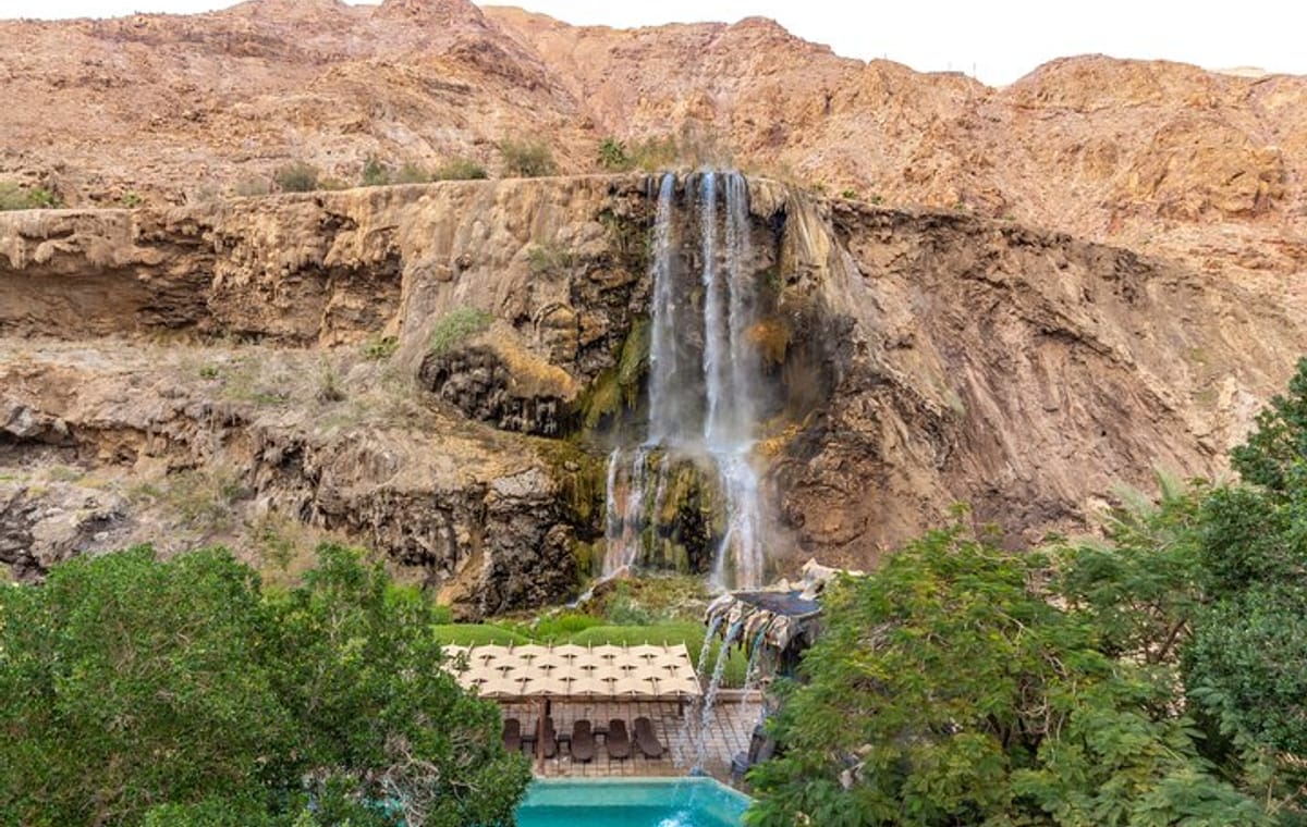 Private One Night Ma’in Waterfalls and Hot Springs Tour from Amman