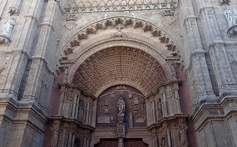 Private Guided Tour of Palma de Mallorca's Historic Landmarks
