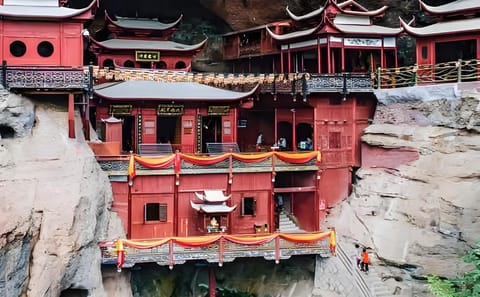 Taiyuan to Datong Bullet Train Day Trip with Cultural Highlights