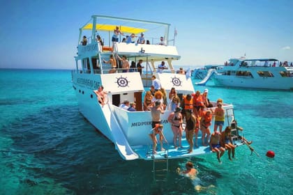 Paphos: Blue Lagoon Boat Adventure with Bus Transfer