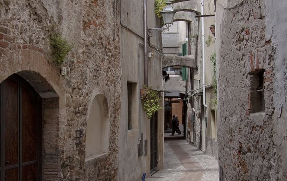 Private Guided Walking Tour of Historic Savona, Italy