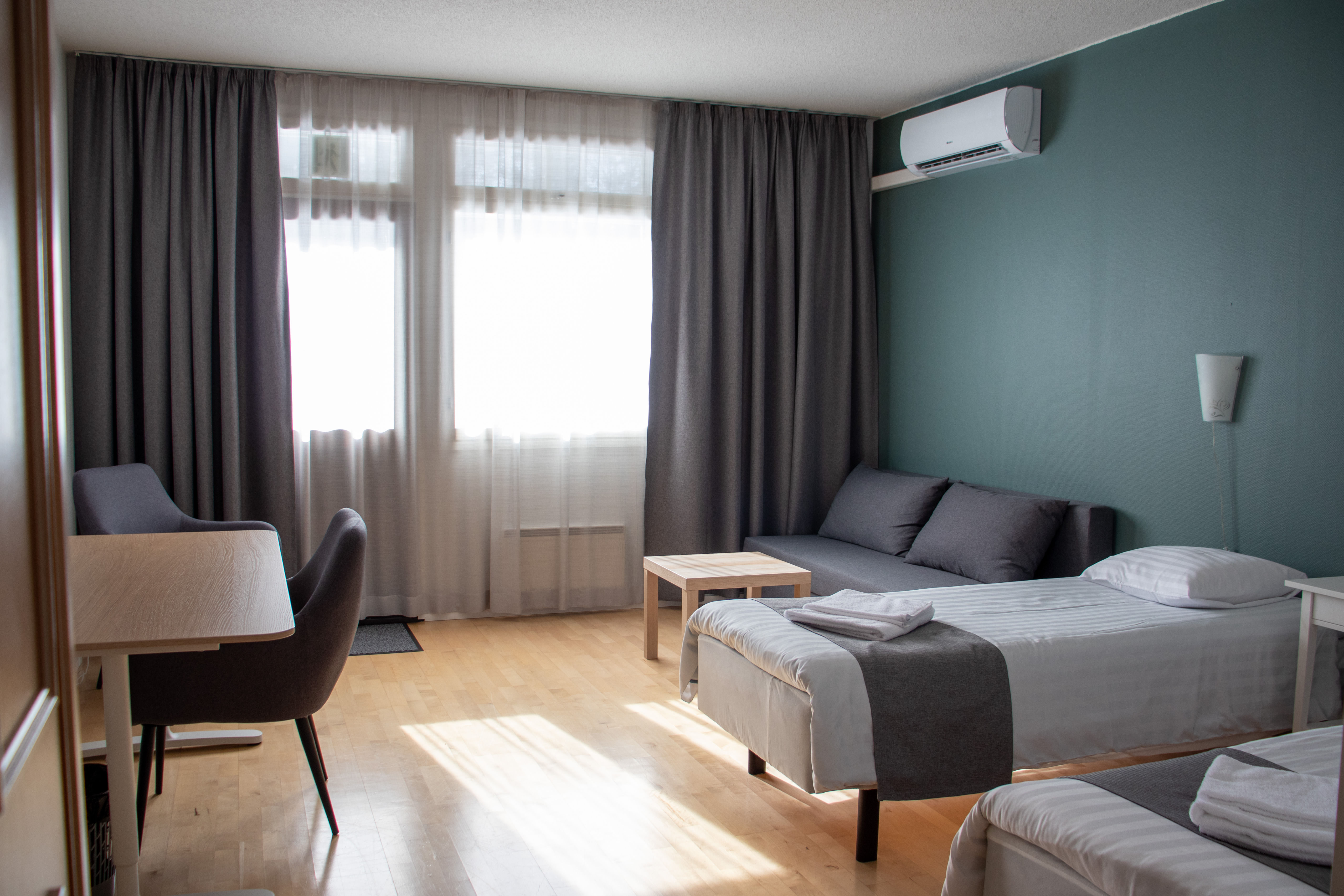 Twin bed room of Olkkolanhovi manor house