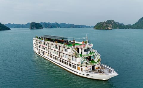 2 Days 1 Night Halong Bay on Amanda Cruises