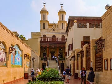 Private Cultural Tour of Historic Old Cairo and Giza