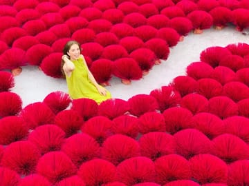 Cultural Tour of Hanoi's Incense Village and Art Crafts