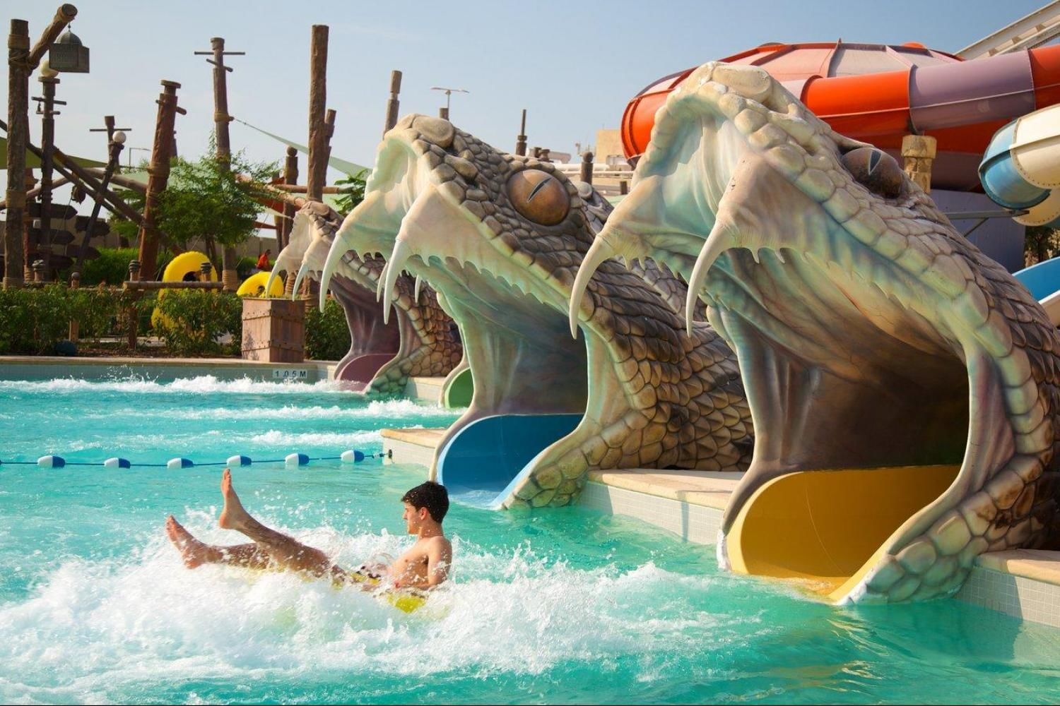 Yas Water World Park Abu Dhabi Ticket with Daytur