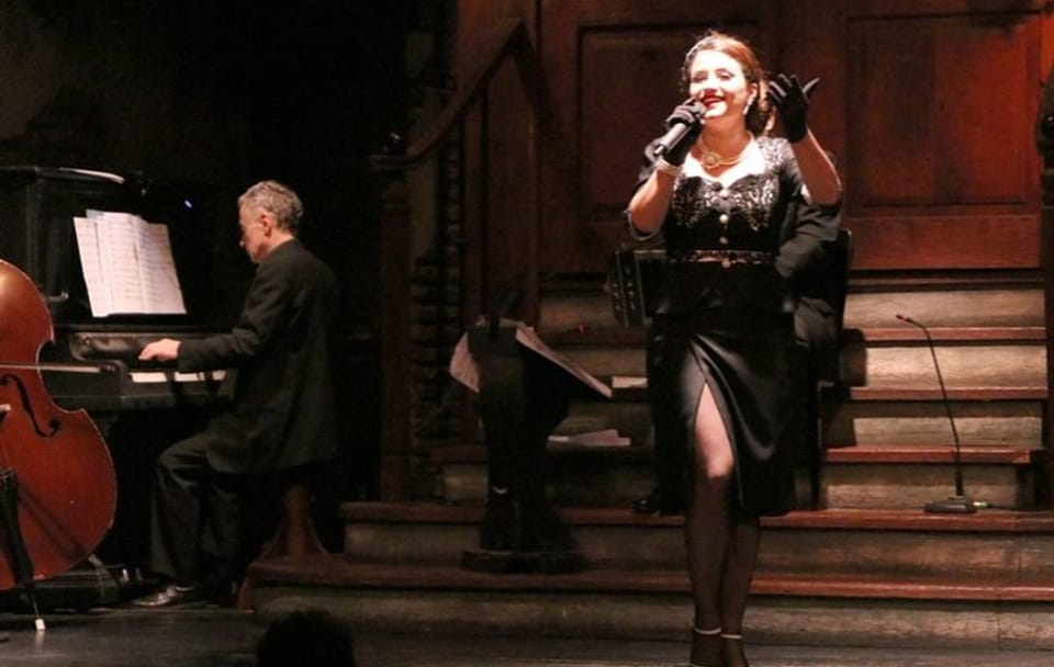 El Aljibe Tango Show with Private Transfers and Optional Dinner