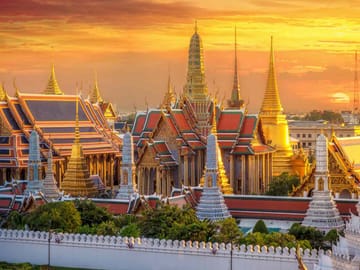 Bangkok’s Grand Palace & Wat Phra Kaew Guided Tour.