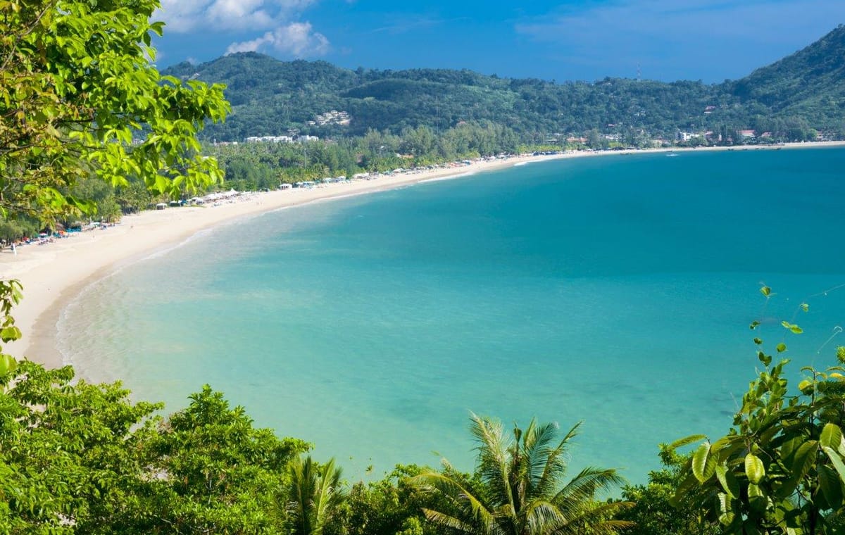 A Relaxing Getaway to the Exotic Islands, 12 Days