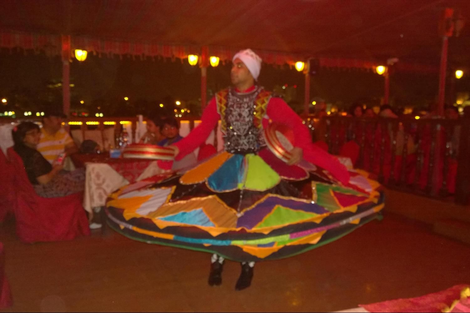 Dhow Cruise Dinner with Daytur